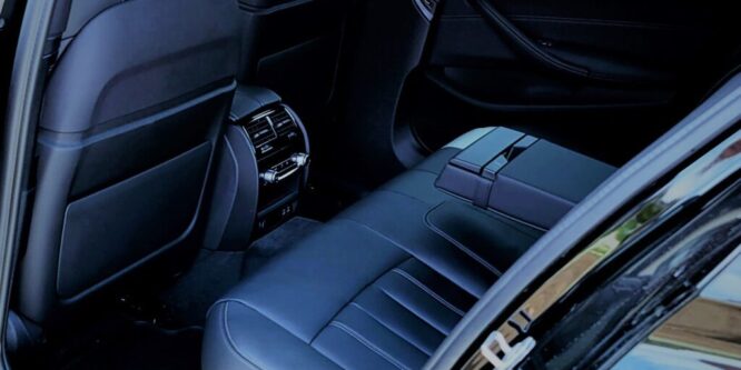 Luxury Sedan BMW