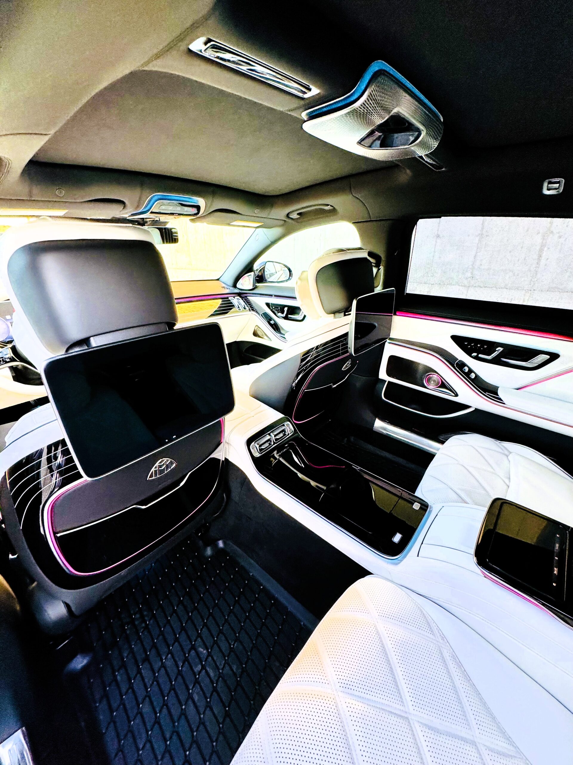 Maybach Chauffeur Car Toronto